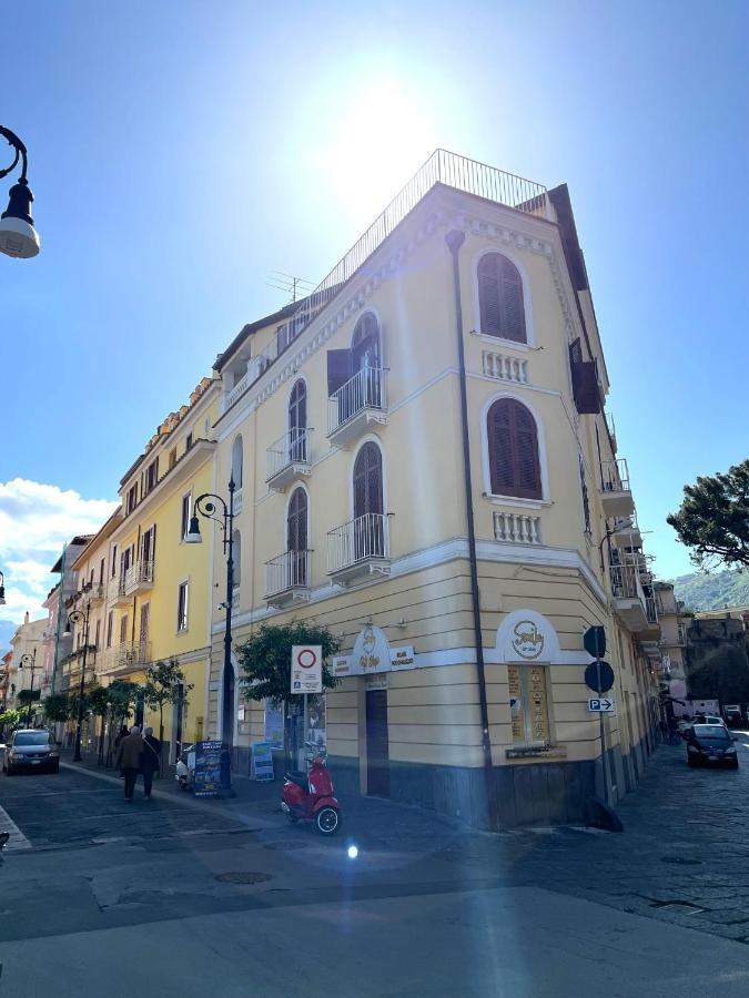 Sorrento Street View Hotel Buitenkant foto